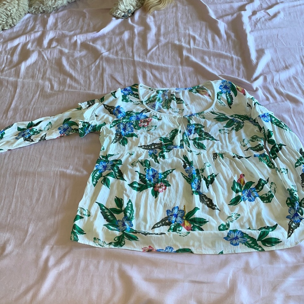 Floral print blouse